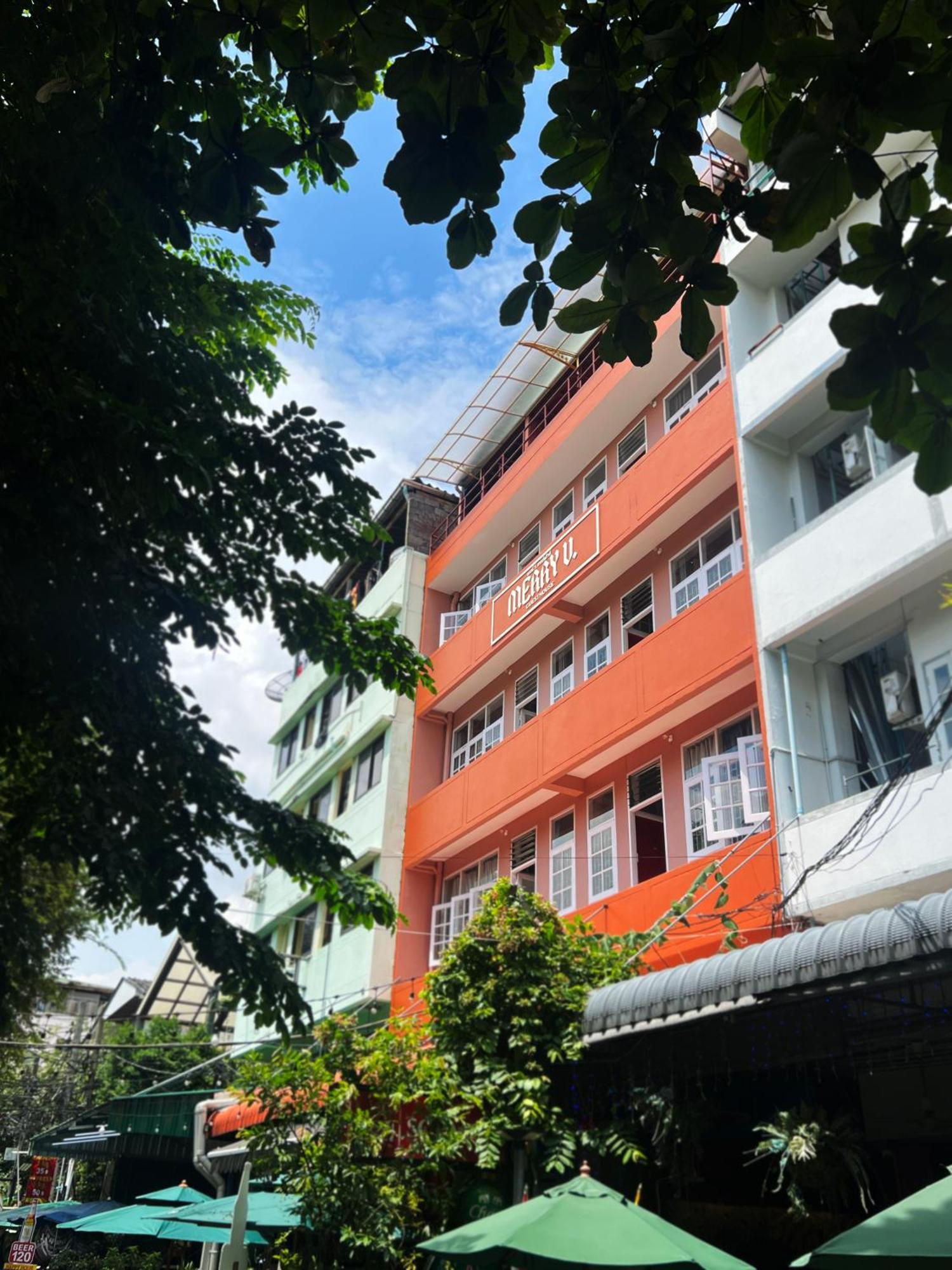 Vonden Garden By Merry V Bangkok Exterior photo